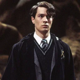 Tom Riddle's avatar